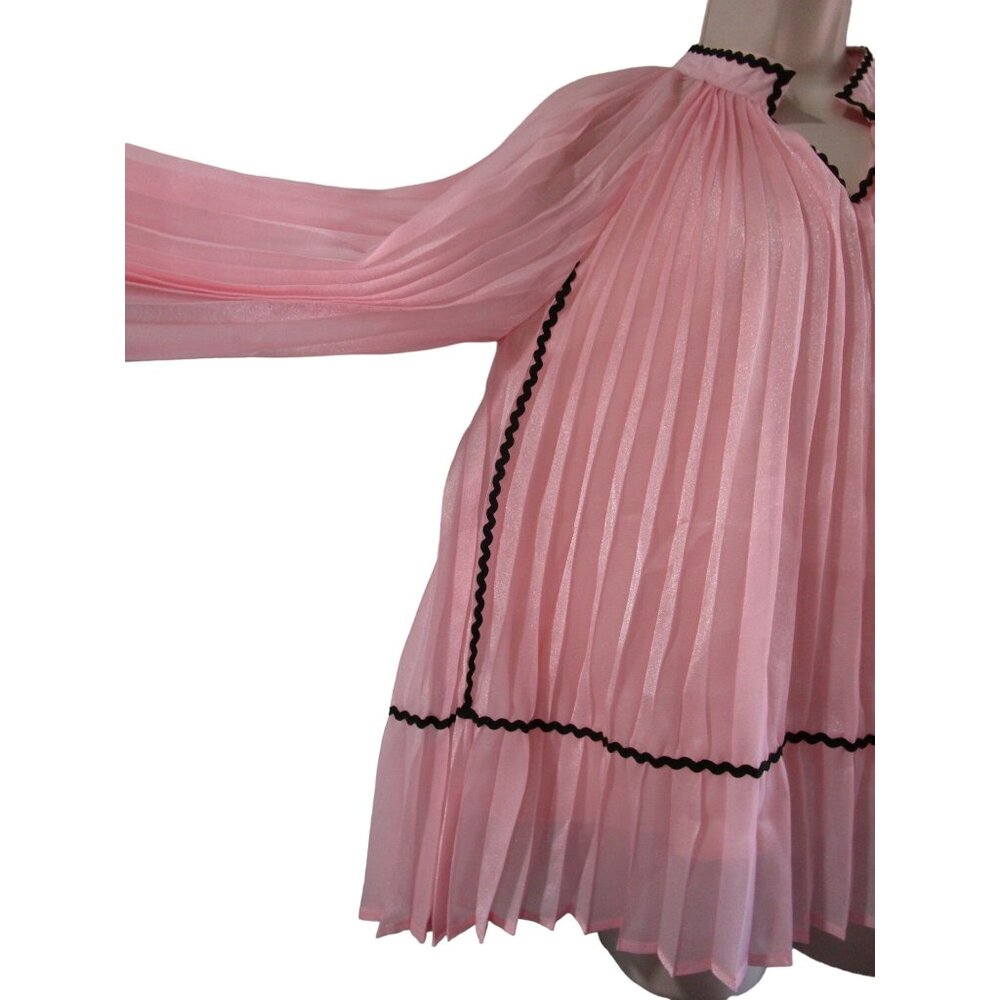 VGU Pink Accordion Pleated Swing Blouse Black RicRac Lace Vintage Style Med EUC - Picture 2 of 15